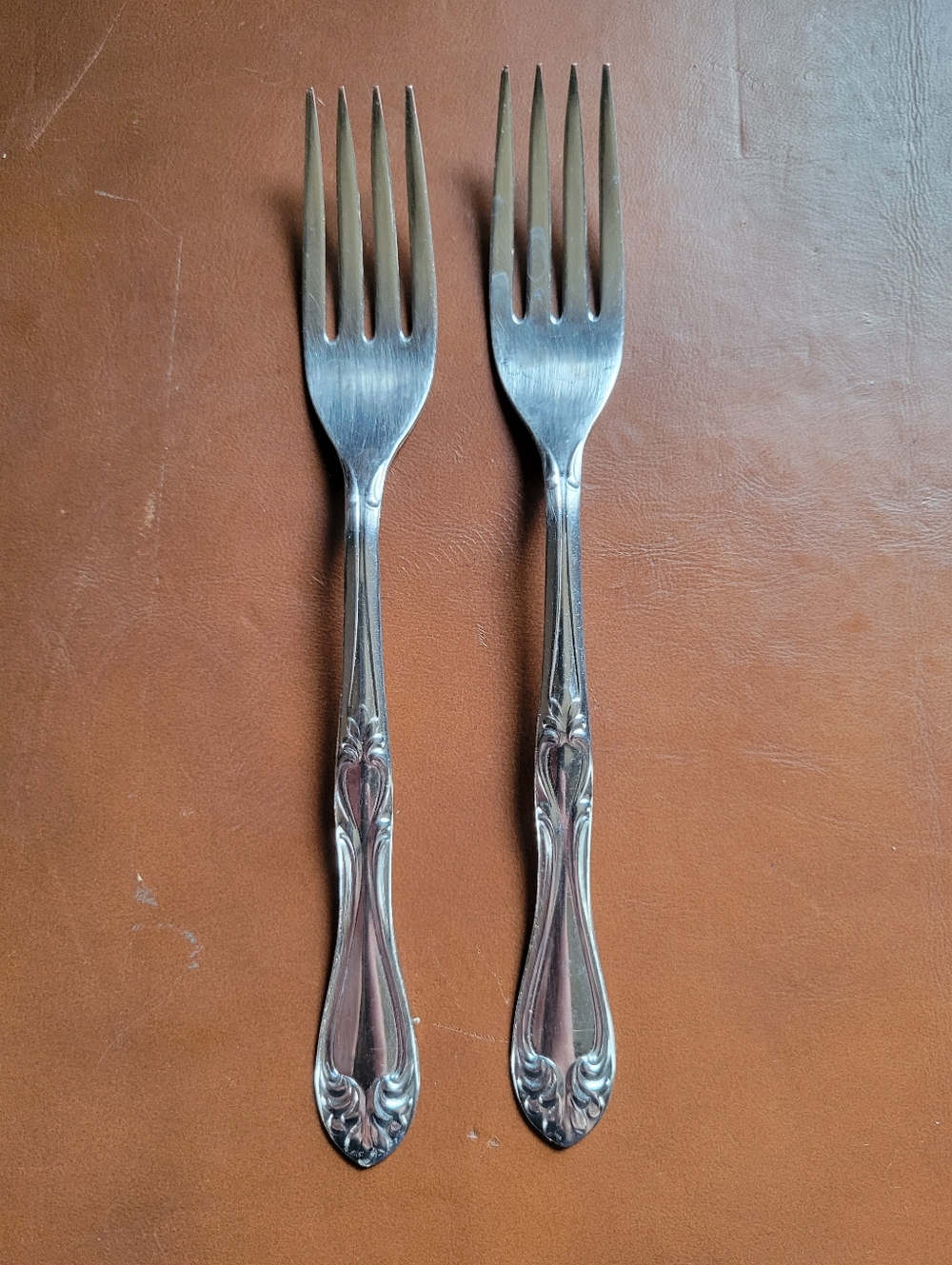 Superior Stainless Flatware Scrolls 2 Dinner Forks